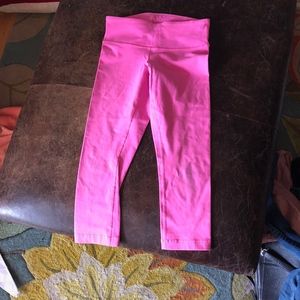 Lululemon wunder under crop hot pink
